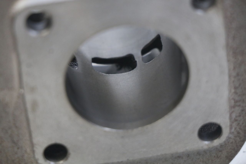 photo de CYLINDRE PISTON KYMCO AGILITY NAKED RENOUVO 2T 50 (2011 - 2018)
