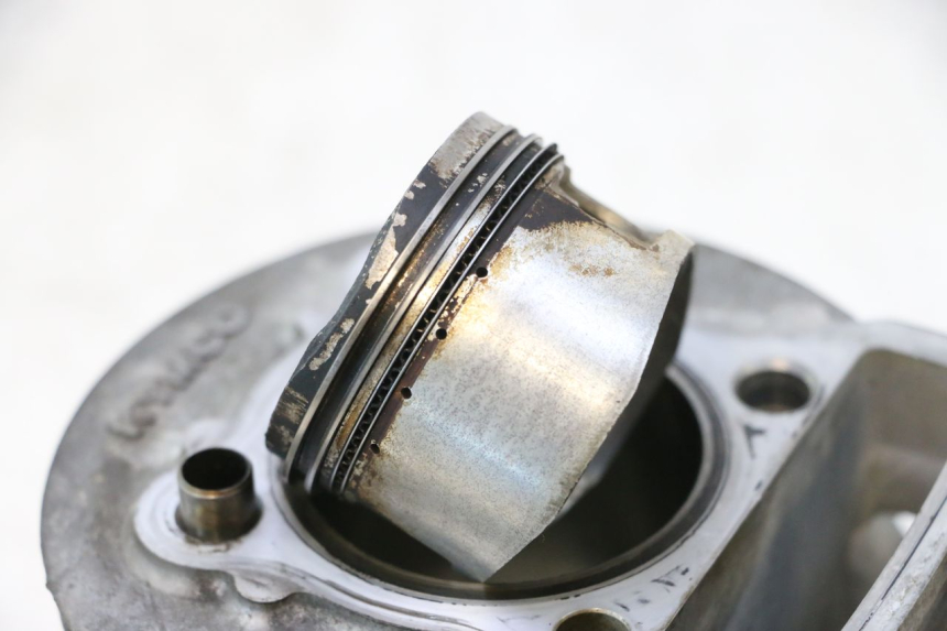 photo de CYLINDRE PISTON KYMCO LIKE 125 (2009 - 2016) - Aperçu profil
