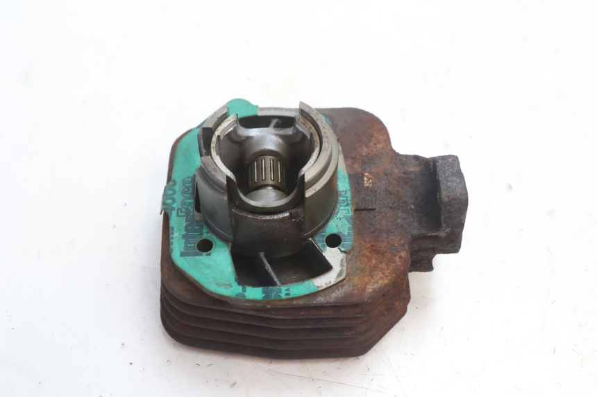 photo de CYLINDRE PISTON PEUGEOT LUDIX ONE 50 (2004 - 2013) - Gros plan technique