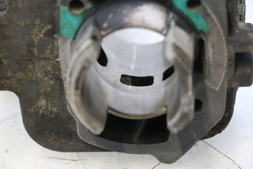 photo de CYLINDRE PISTON PEUGEOT LUDIX ONE 50 (2004 - 2013) - Autre angle de vue