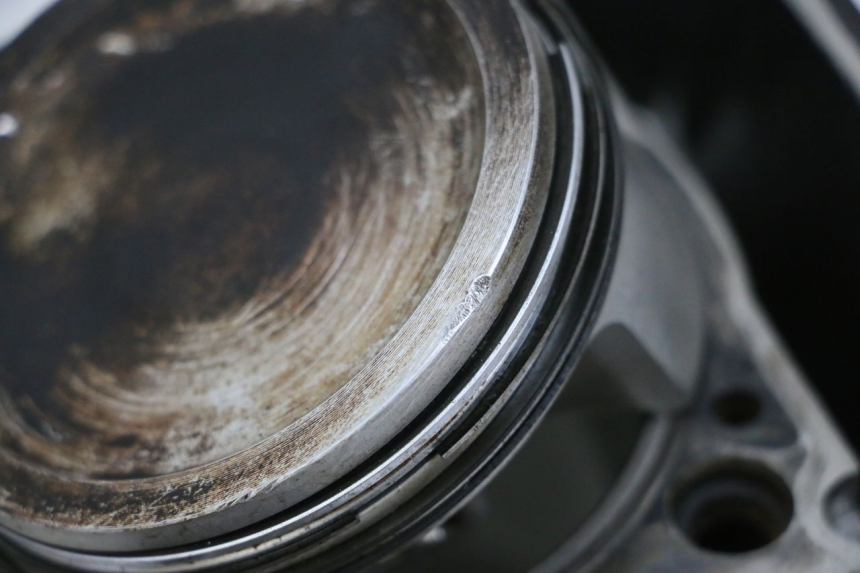 photo de CYLINDRE PISTON PIAGGIO MP3 RL 250 (2007 - 2010) - Inspection visuelle