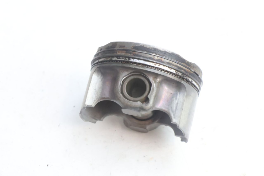 photo de CYLINDRE PISTON YAMAHA N-MAX NMAX 125 (2021 - 2024) - Vue rapprochée