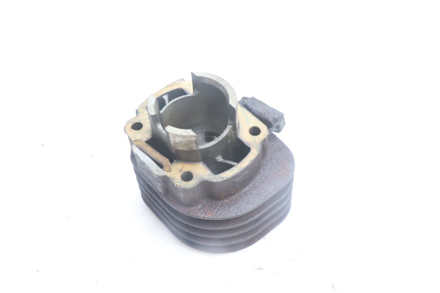 photo de CYLINDRE PISTON YAMAHA NEO'S NEOS 2T 50 (1998 - 2007) - Vue rapprochée