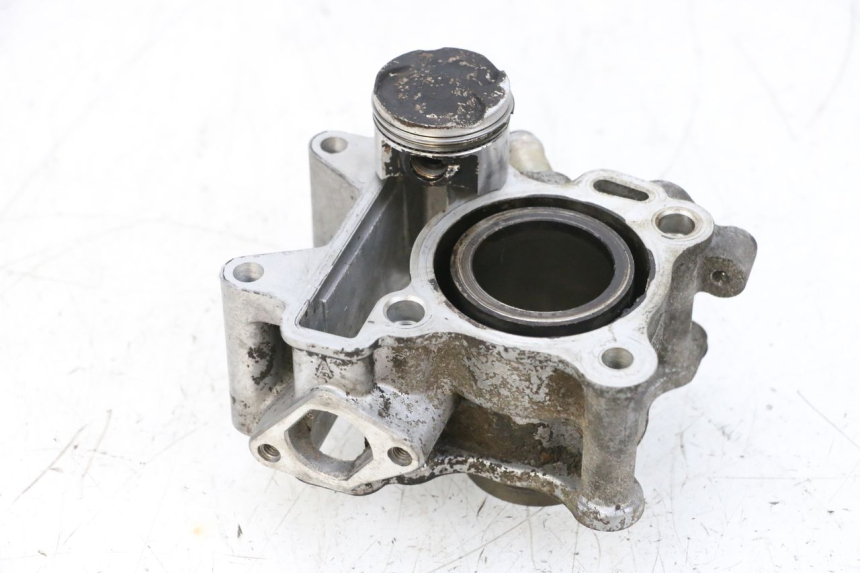photo de CYLINDRE PISTON YAMAHA NEOS NEO'S 4T 50 (2008 - 2016) - Focus structure