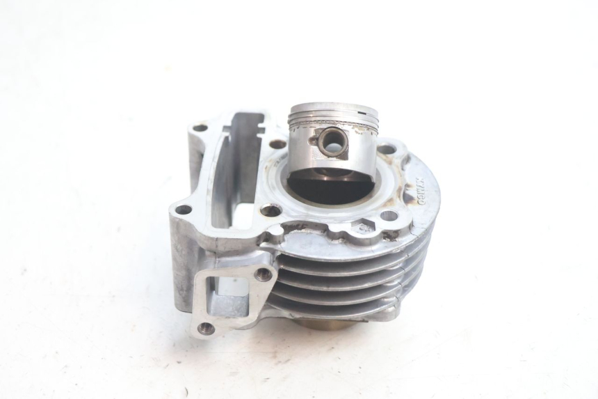 photo de CYLINDRE PISTON KYMCO LIKE 4T 50 (2019 - 2025) - Vue principale