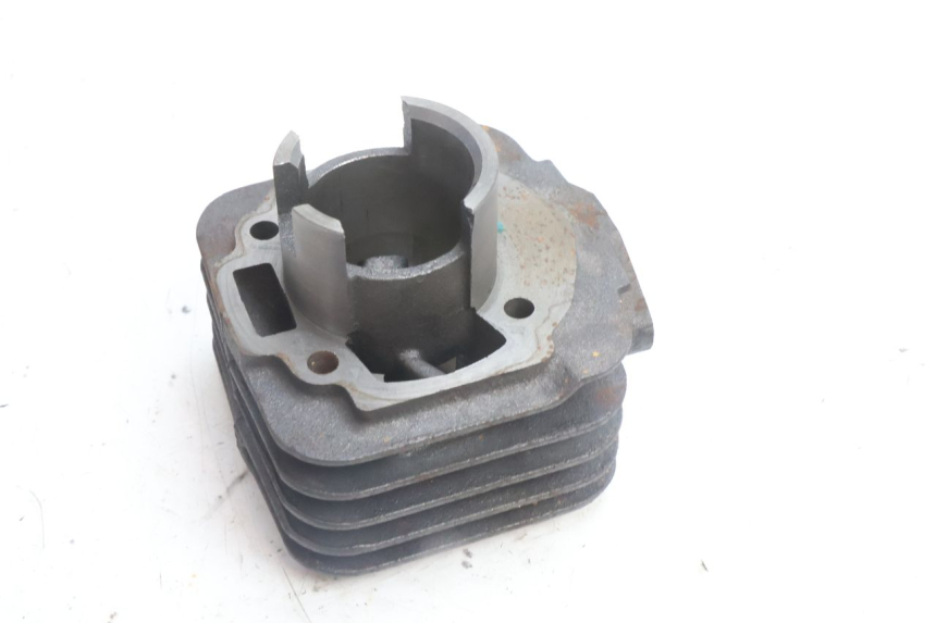 photo de CYLINDRE PISTON PIAGGIO NEW TYPHOON 50 (2018 - 2021) - Focus structure