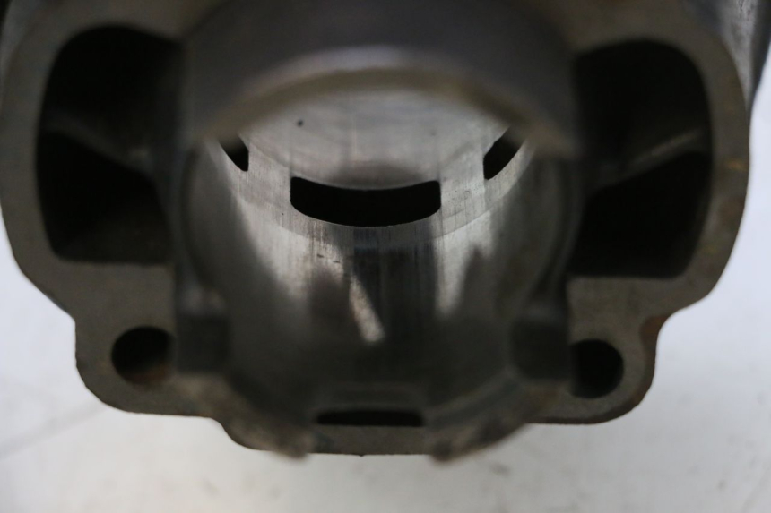 photo de CYLINDRE PISTON MBK NITRO 50 (2004 - 2008) - Gros plan technique