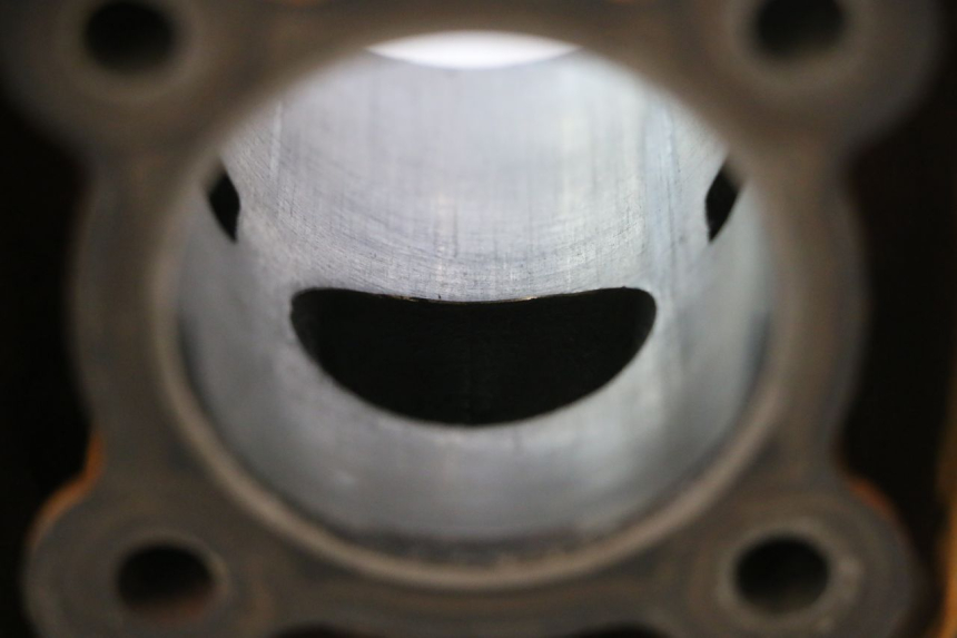 photo de CYLINDRE PISTON MBK NITRO 50 (2004 - 2008) - Autre angle de vue