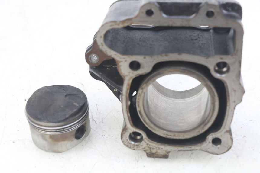 photo de CYLINDRE PISTON PEUGEOT CITYSTAR 125 (2011 - 2017)