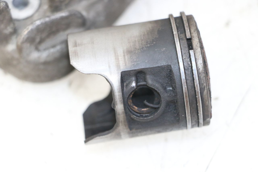 photo de CYLINDRE PISTON PEUGEOT KISBEE 2T 50 (2010 - 2017)