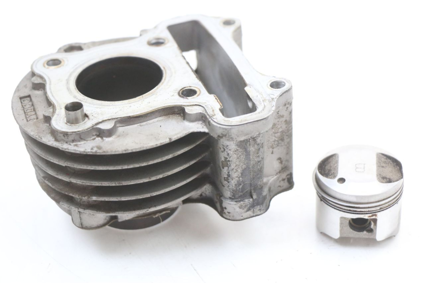 photo de CYLINDRE PISTON PEUGEOT KISBEE 4T 50 (2010 - 2017)