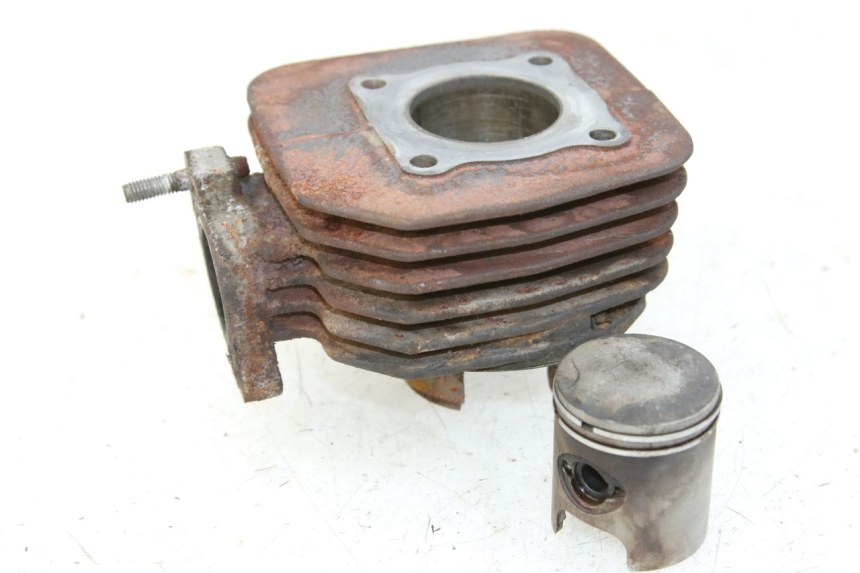 photo de CYLINDRE PISTON PEUGEOT LUDIX 50 (2005 - 2007)