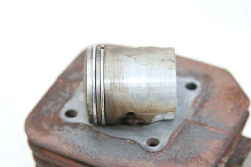 photo de CYLINDRE PISTON PEUGEOT LUDIX 50 (2005 - 2007)