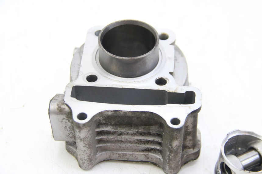 photo de CYLINDRE PISTON PEUGEOT V-CLIC VCLIC 50 (2007 - 2013)