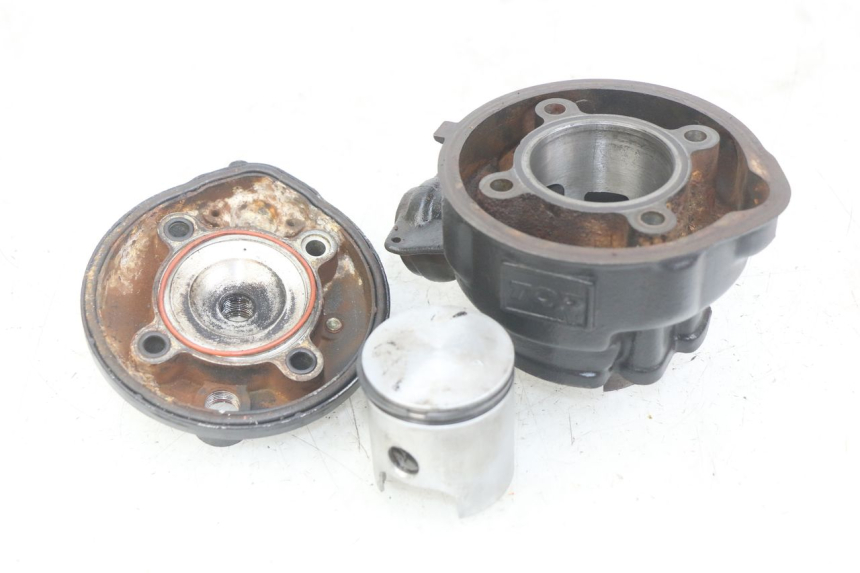 photo de CYLINDRE PISTON PEUGEOT XP6 50 (2006 - 2011)