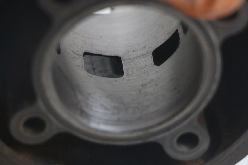 photo de CYLINDRE PISTON PEUGEOT XP6 50 (2006 - 2011)