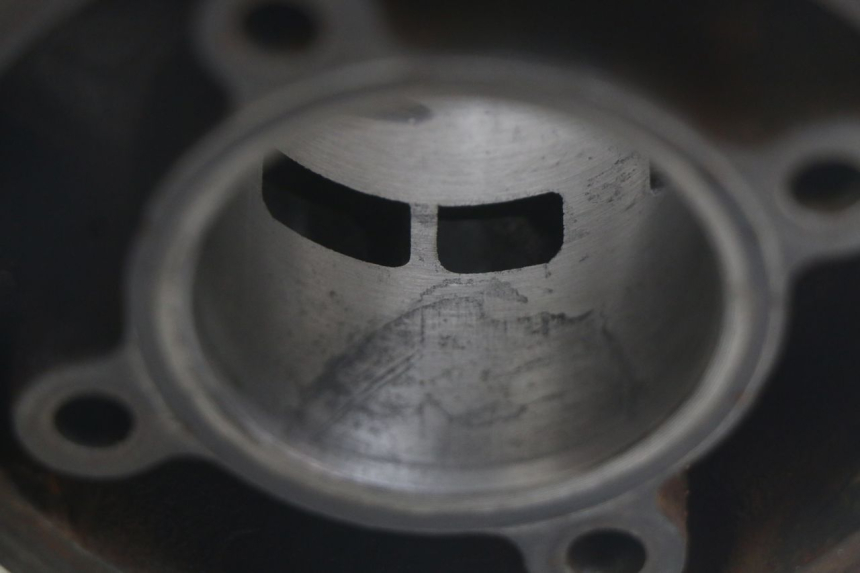 photo de CYLINDRE PISTON PEUGEOT XP6 50 (2006 - 2011)