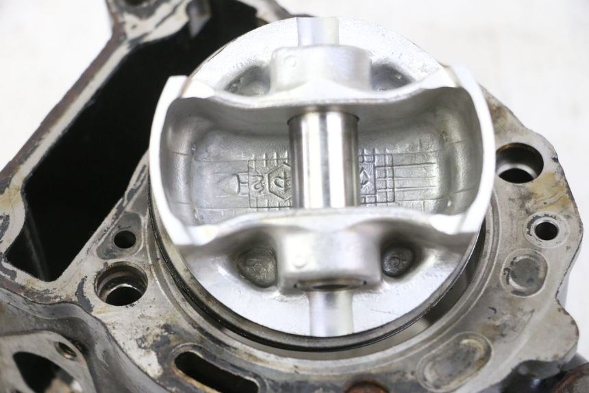 photo de CYLINDRE PISTON PIAGGIO VESPA GRANTURISMO 200 (2004 - 2005)