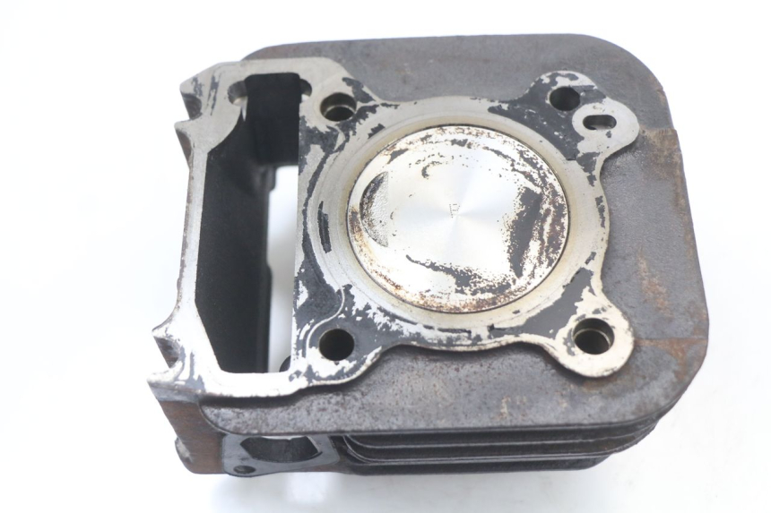 photo de CYLINDRE PISTON PIAGGIO VESPA LX 125 (2005 - 2010)