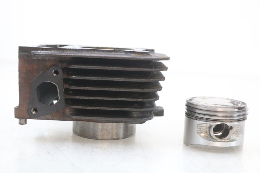 photo de CYLINDRE PISTON PIAGGIO VESPA LX 125 (2005 - 2010)