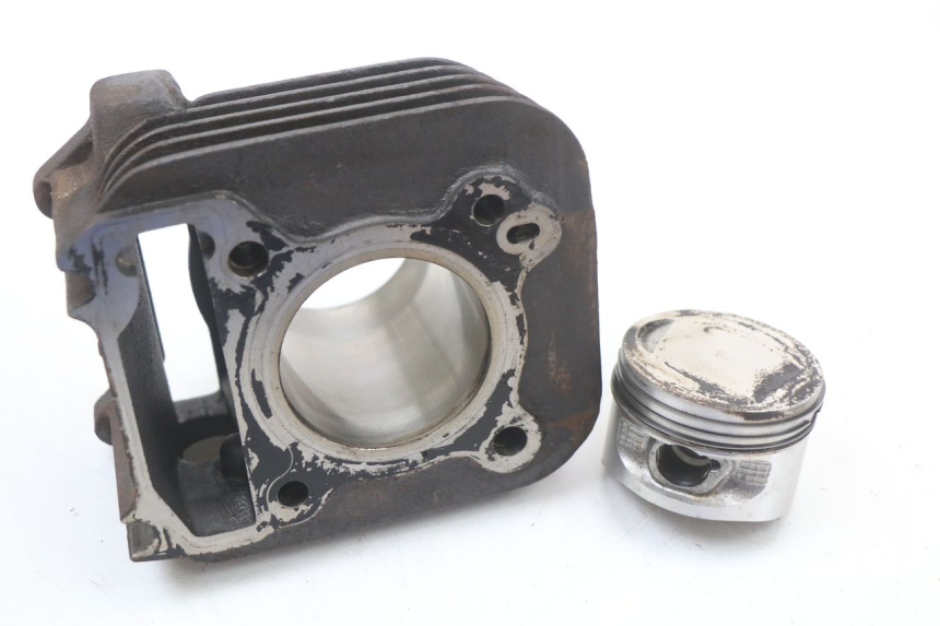 photo de CYLINDRE PISTON PIAGGIO VESPA LX 125 (2005 - 2010)