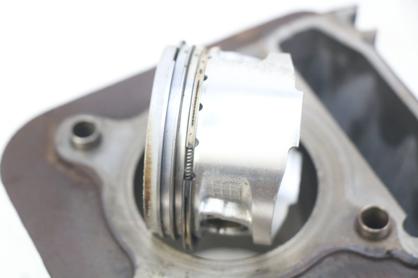 photo de CYLINDRE PISTON PIAGGIO VESPA LXV 125 (2006 - 2009)