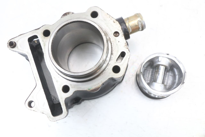 photo de CYLINDRE PISTON PIAGGIO X8 125 (2004 - 2007)