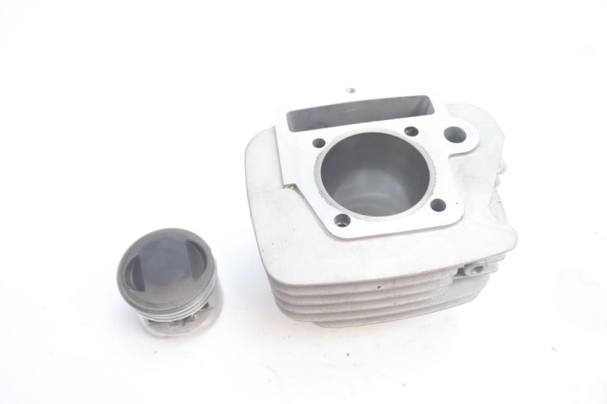 photo de CYLINDRE PISTON APOLLO RFZ 140 - Points de fixation