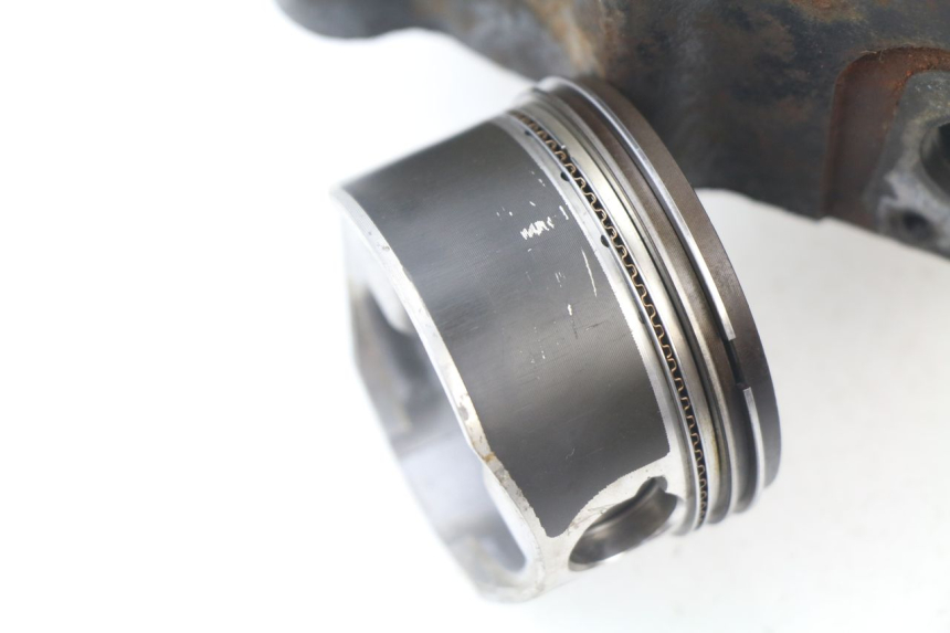 photo de CYLINDRE PISTON PEUGEOT SATELIS COMPRESSOR K15 125 (2006 - 2009) - Vue rapprochée
