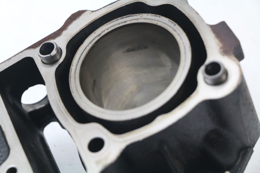 photo de CYLINDRE PISTON PEUGEOT SATELIS COMPRESSOR K15 125 (2006 - 2009) - Zoom état d’usage