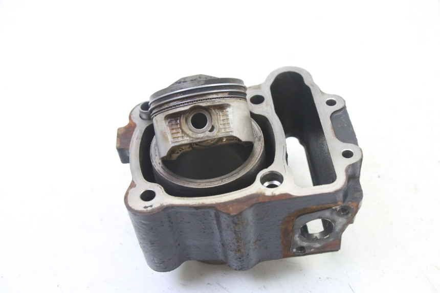 photo de CYLINDRE PISTON PEUGEOT SATELIS 125 (2013 - 2018)