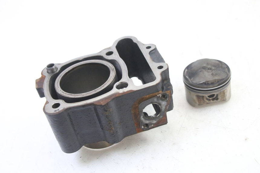 photo de CYLINDRE PISTON PEUGEOT SATELIS 125 (2013 - 2018)