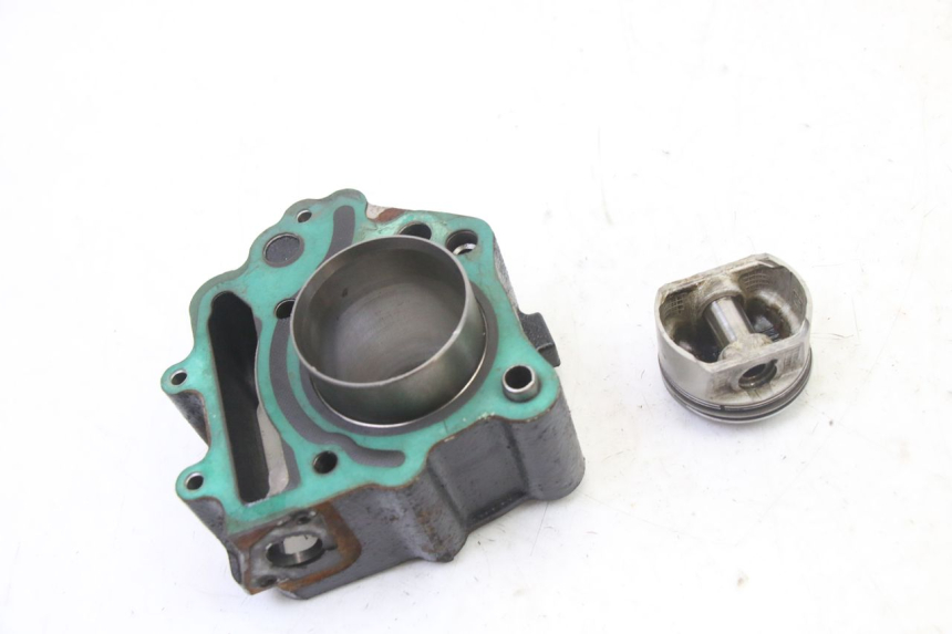 photo de CYLINDRE PISTON PEUGEOT SATELIS 125 (2013 - 2018)