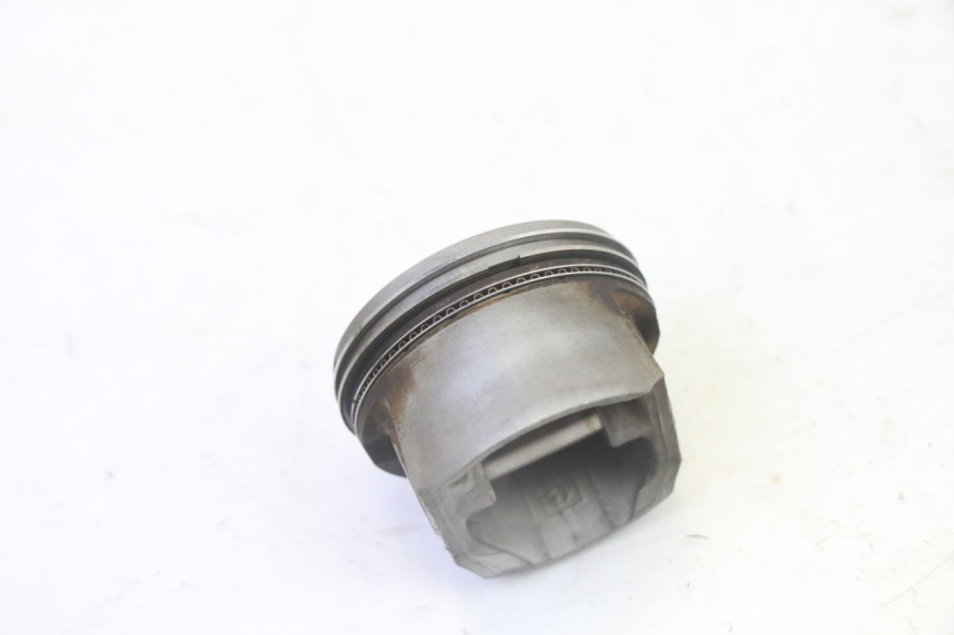 photo de CYLINDRE PISTON PEUGEOT SATELIS 125 (2010 - 2012)