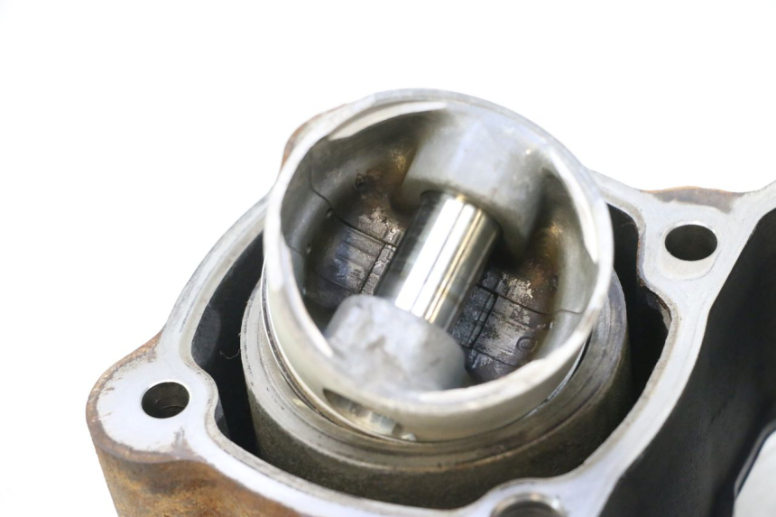 photo de CYLINDRE PISTON PEUGEOT SATELIS 125 (2006 - 2009) - Inspection visuelle