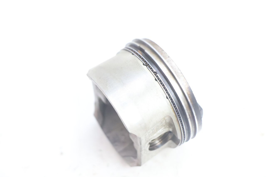 photo de CYLINDRE PISTON PEUGEOT SATELIS 125 (2006 - 2009) - Focus structure