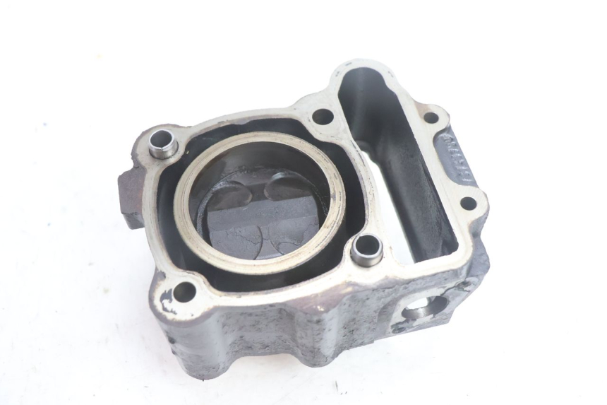 photo de CYLINDRE PISTON PEUGEOT SATELIS 125 (2006 - 2009) - Zoom état d’usage