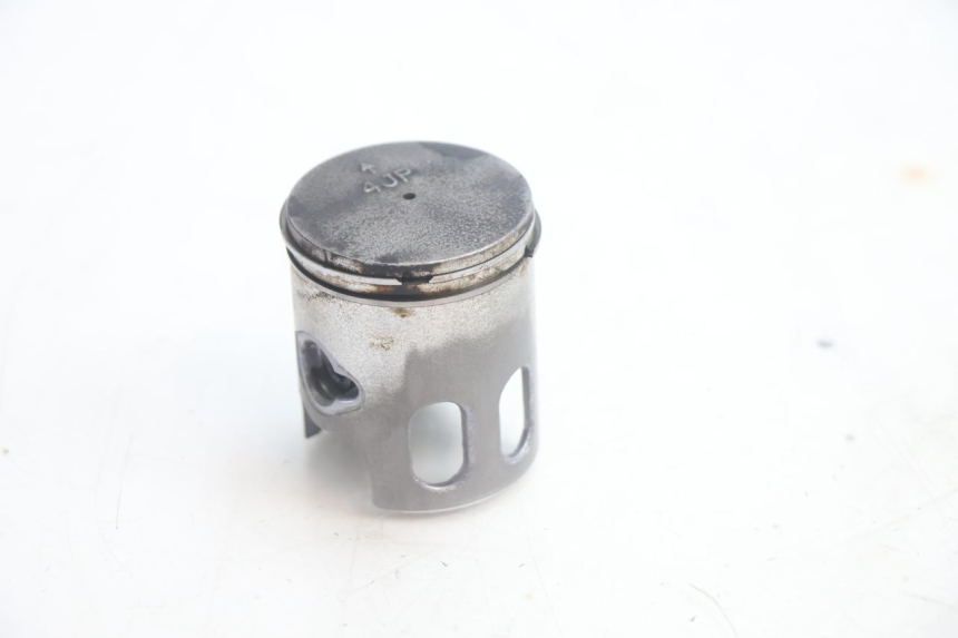 photo de CYLINDRE PISTON YAMAHA SLIDER 50 (1999 - 2004) - Angle alternatif
