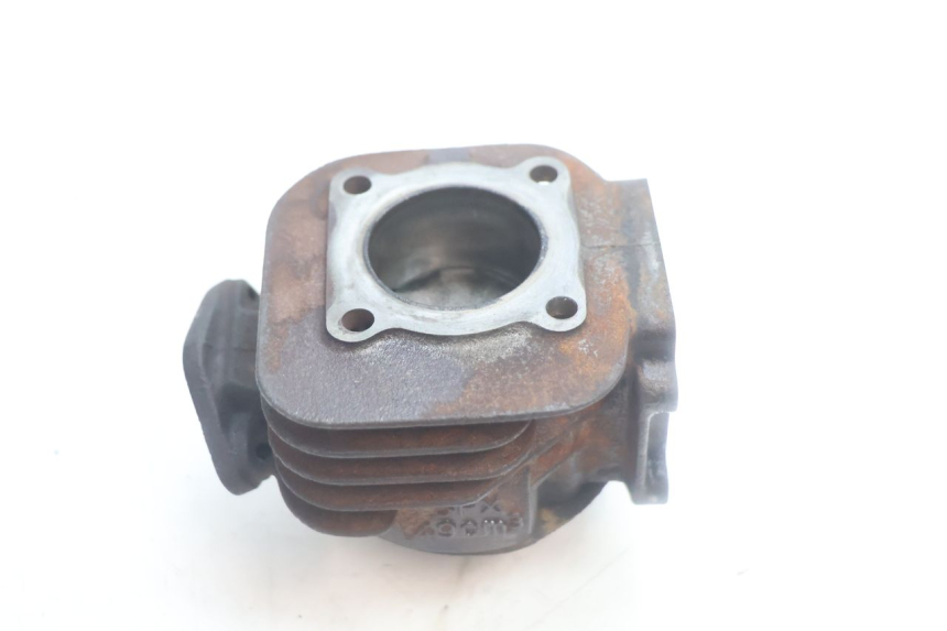 photo de CYLINDRE PISTON YAMAHA SLIDER 50 (1999 - 2004) - Gros plan technique