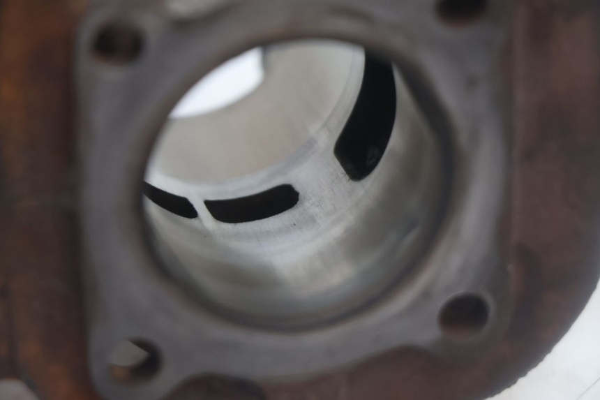 photo de CYLINDRE PISTON YAMAHA SLIDER 50 (1999 - 2004) - Marquages et références