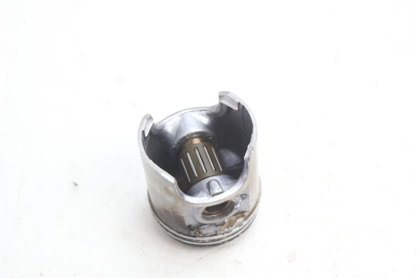 photo de CYLINDRE PISTON PEUGEOT SPEEDFIGHT 2 AC 50 (2000 - 2009) - Focus structure