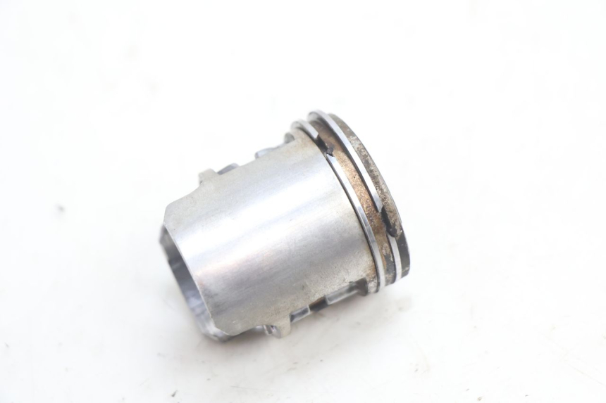 photo de CYLINDRE PISTON PEUGEOT SPEEDFIGHT 2 AC 50 (2000 - 2009) - Angle alternatif
