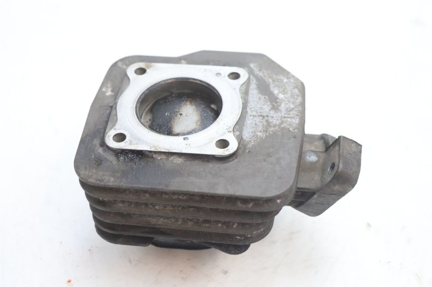 photo de CYLINDRE PISTON PEUGEOT SPEEDFIGHT 2 AC 50 (2000 - 2009) - Autre angle de vue