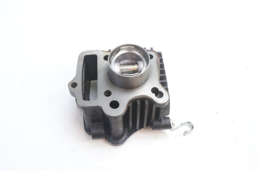 photo de CYLINDRE PISTON YAMASAKI STREET 50 (2013 - 2018) - Points de fixation