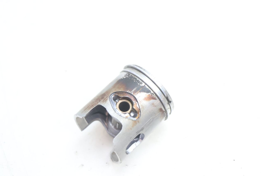 photo de CYLINDRE PISTON MBK STUNT NAKED 50 (2004 - 2018) - Vue rapprochée