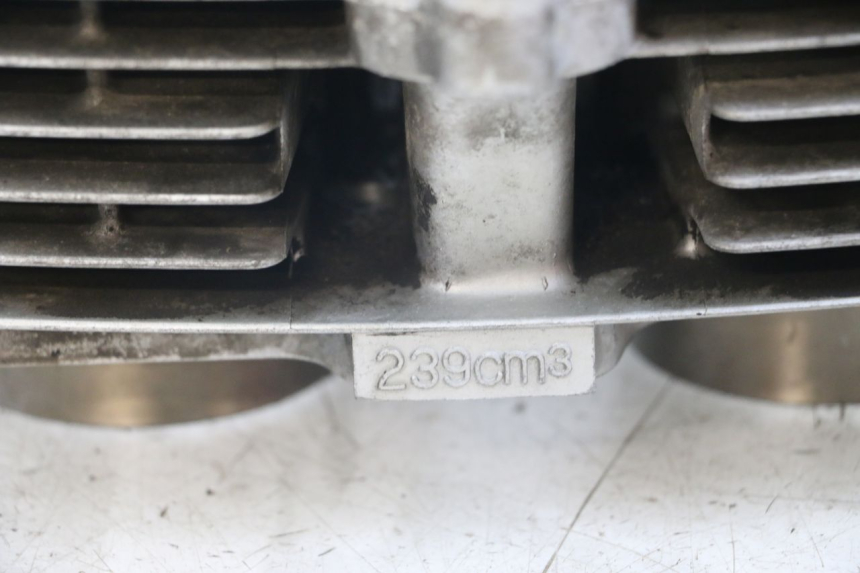 photo de CYLINDRE PISTON SUZUKI GSX E 250 (1982 - 1983)