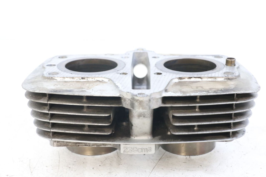 photo de CYLINDRE PISTON SUZUKI GSX E 250 (1982 - 1983)