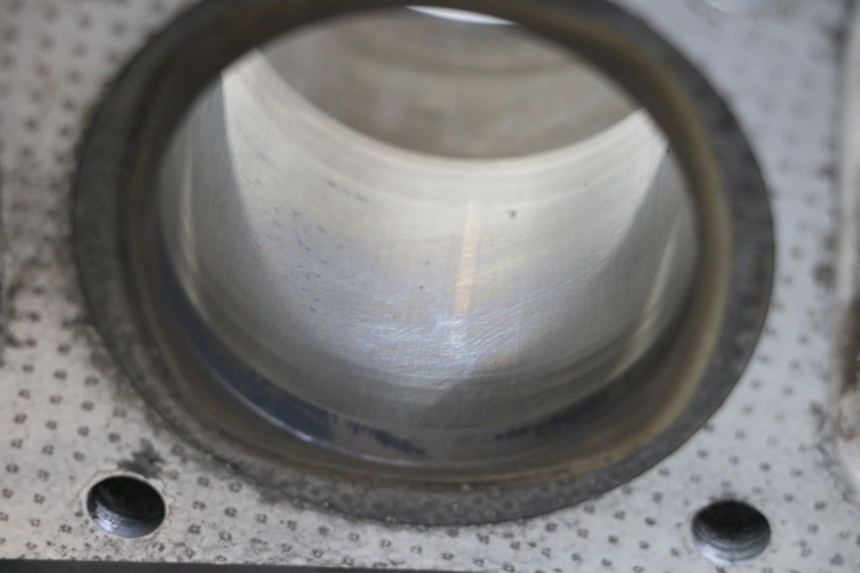 photo de CYLINDRE PISTON SUZUKI GSX E 250 (1982 - 1983)