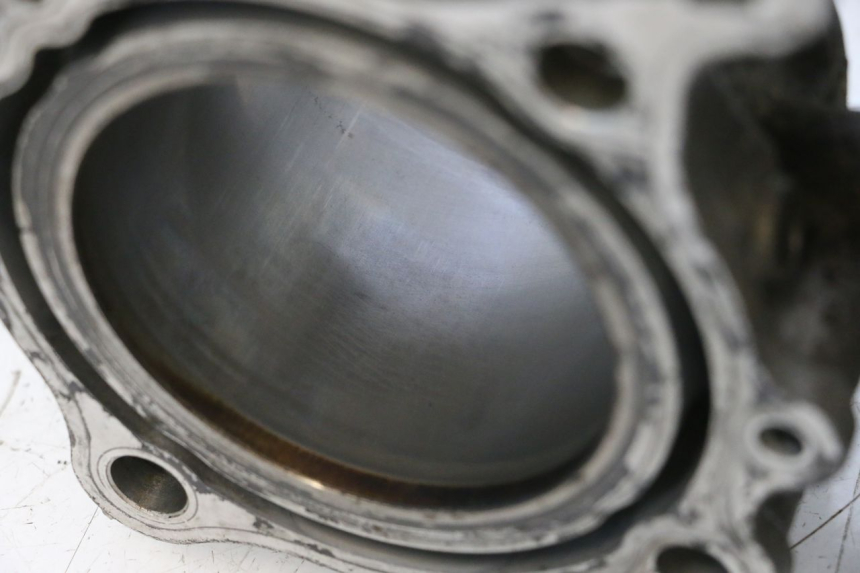 photo de CYLINDRE PISTON SUZUKI SV S 650 (2003 - 2009) - Autre angle de vue