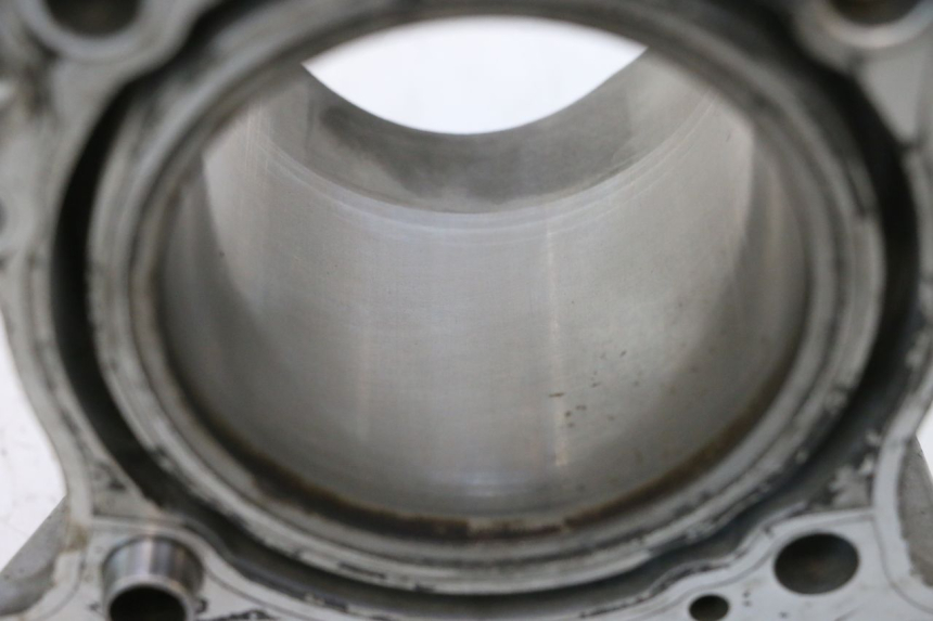 photo de CYLINDRE PISTON SUZUKI SV S 650 (2003 - 2009) - État de surface